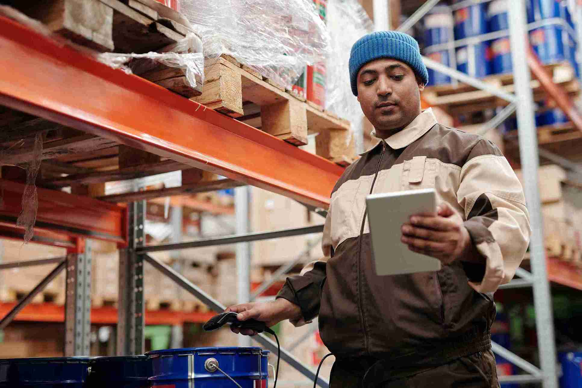 Enhancing Enterprise Warehouse Management: Embrace Efficiency with Populife’s App-Controlled Smart Lock Boxes